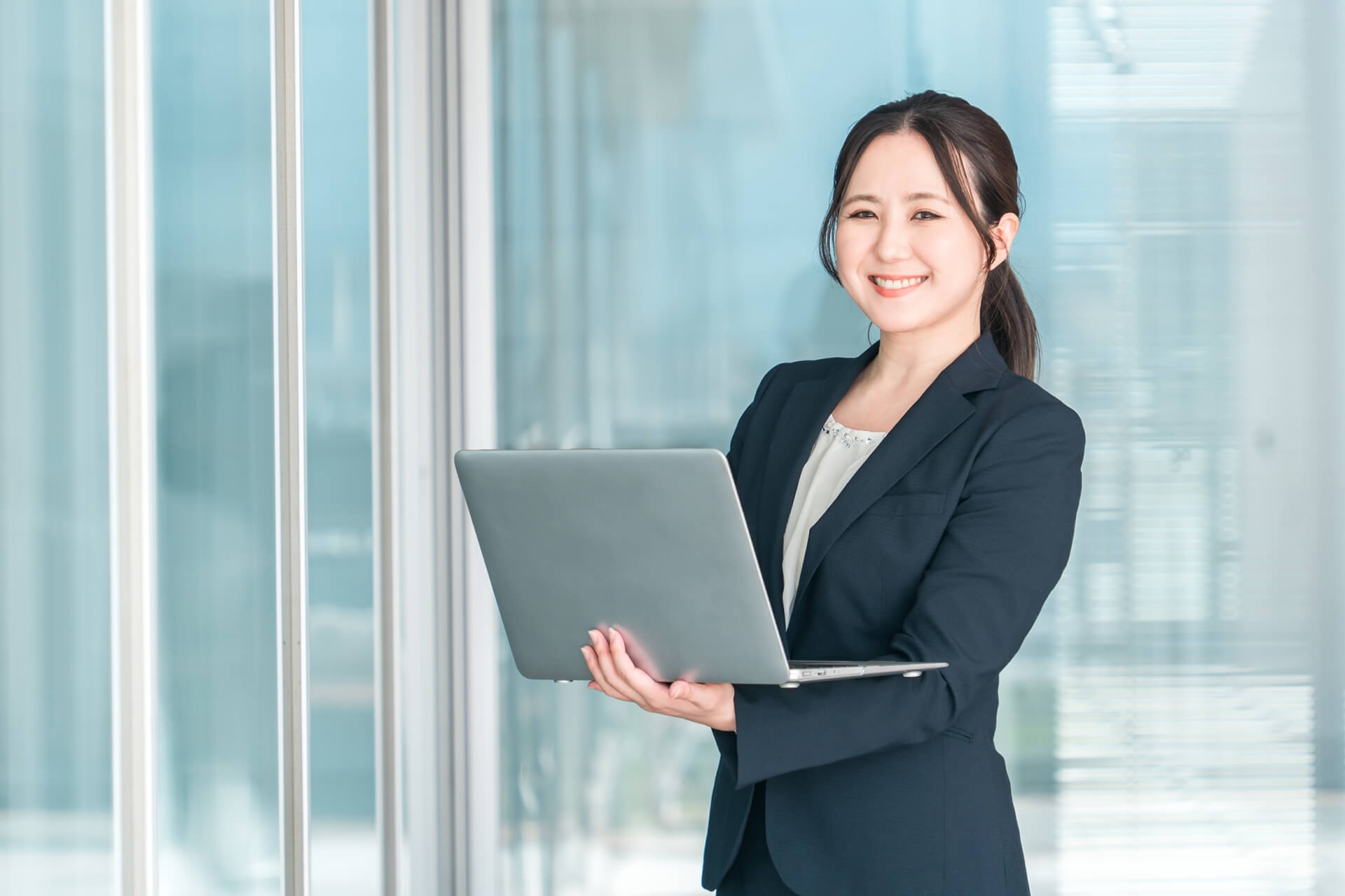 顧客情報の共有でスタッフ間の連携を強める方法とポイント